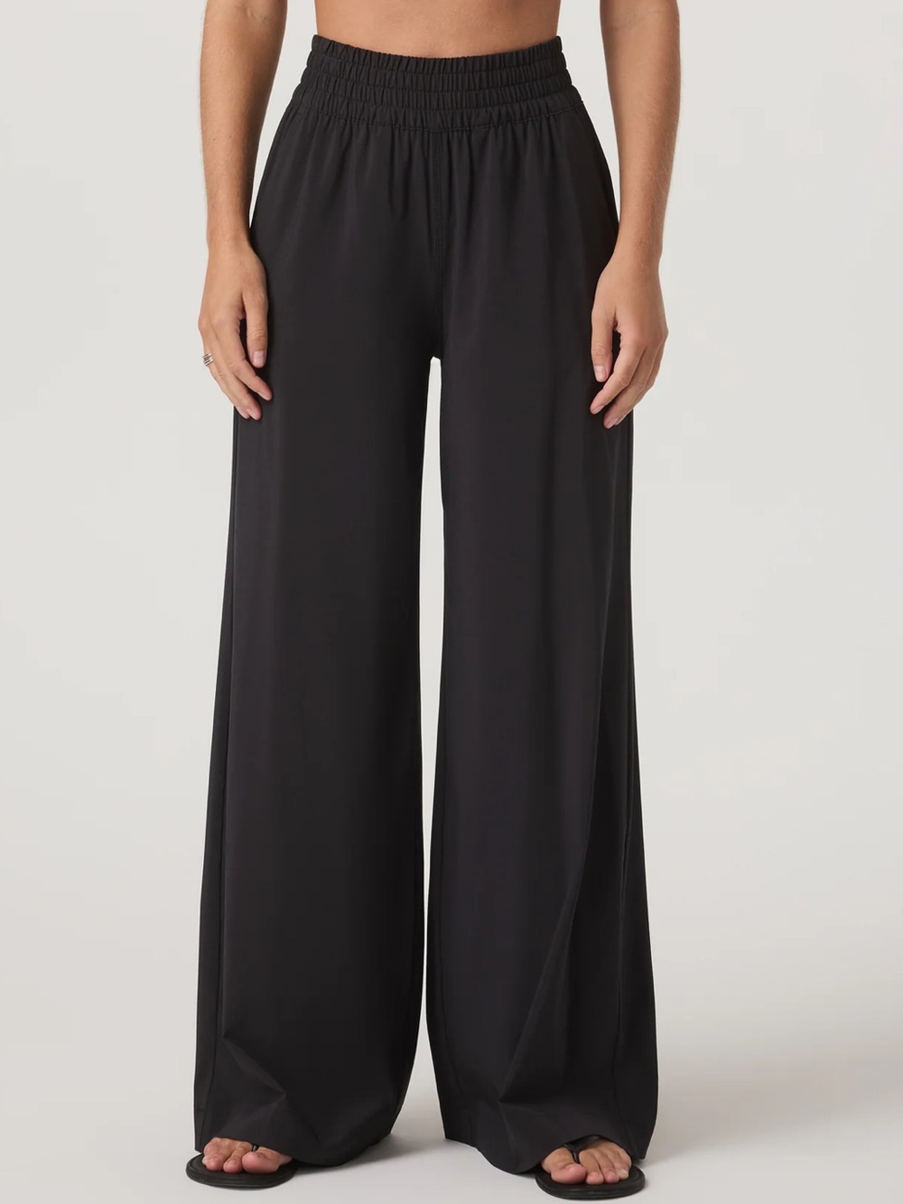 Vuori Women’s Villa Wideleg Pant-Long Black VE4047-L Large